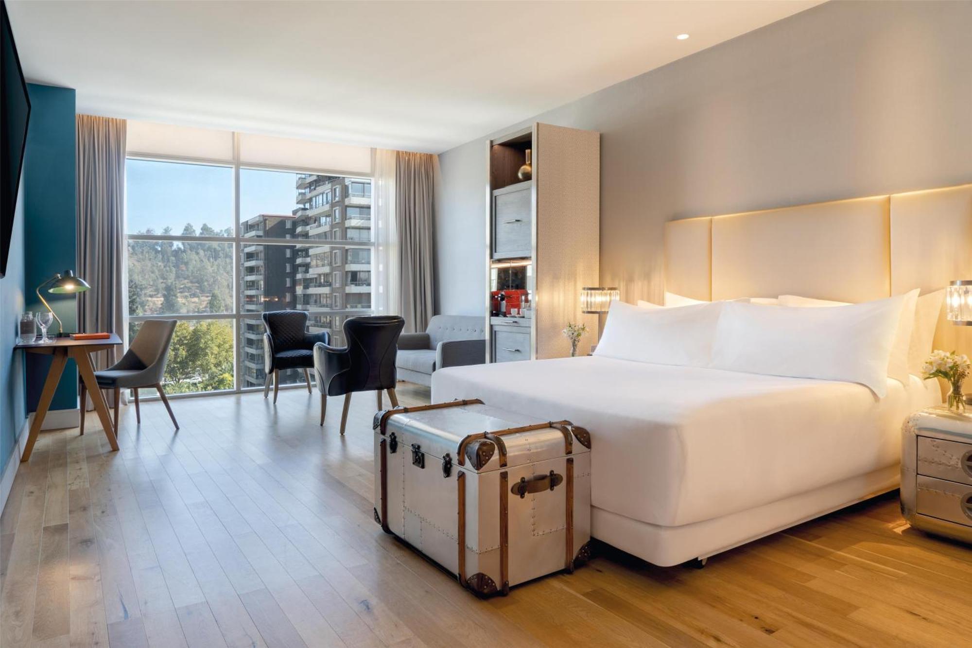 Nh Collection Santiago Casacostanera Hotel Екстериор снимка